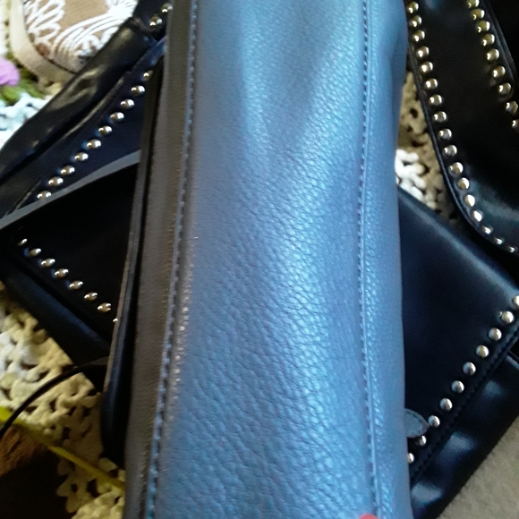 MK leather purse - Picture 7 of 14